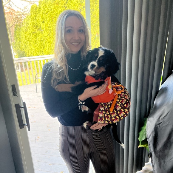 Meet your Posher, Brittany - Picture 4 of 4